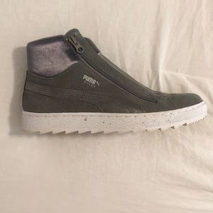 Puma High Top Women’s Sneakers